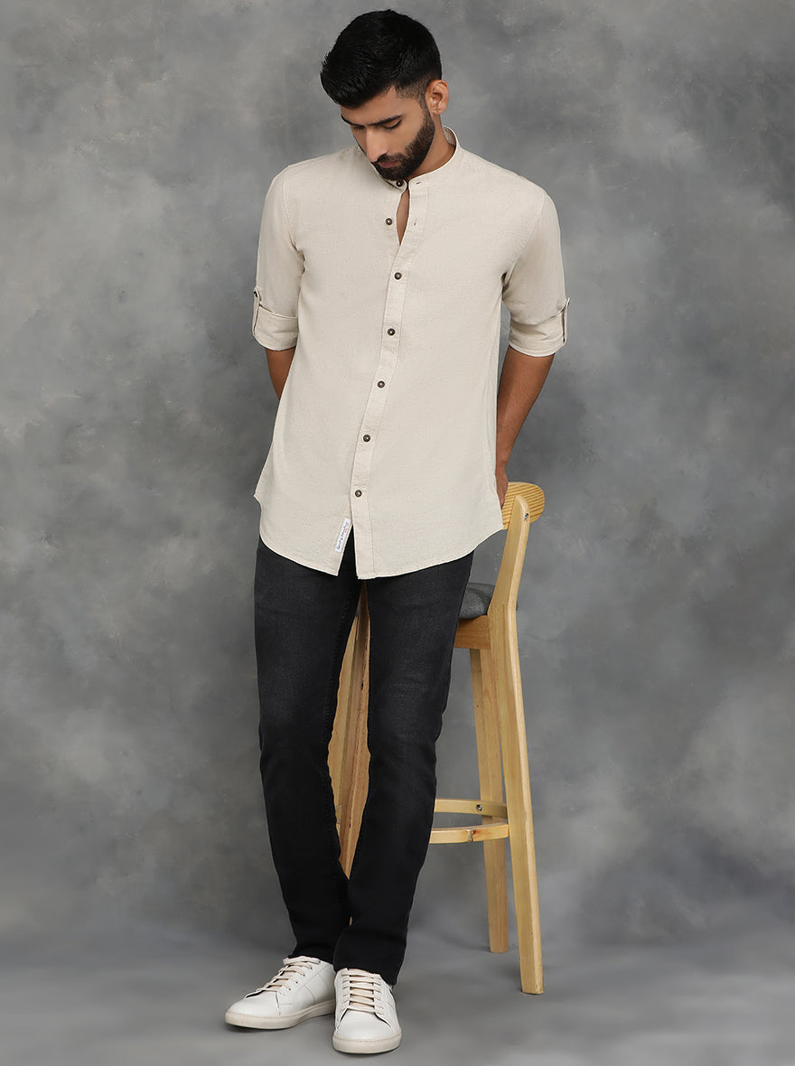 Beige Solid Slim Fit Casual Shirt | pehervi