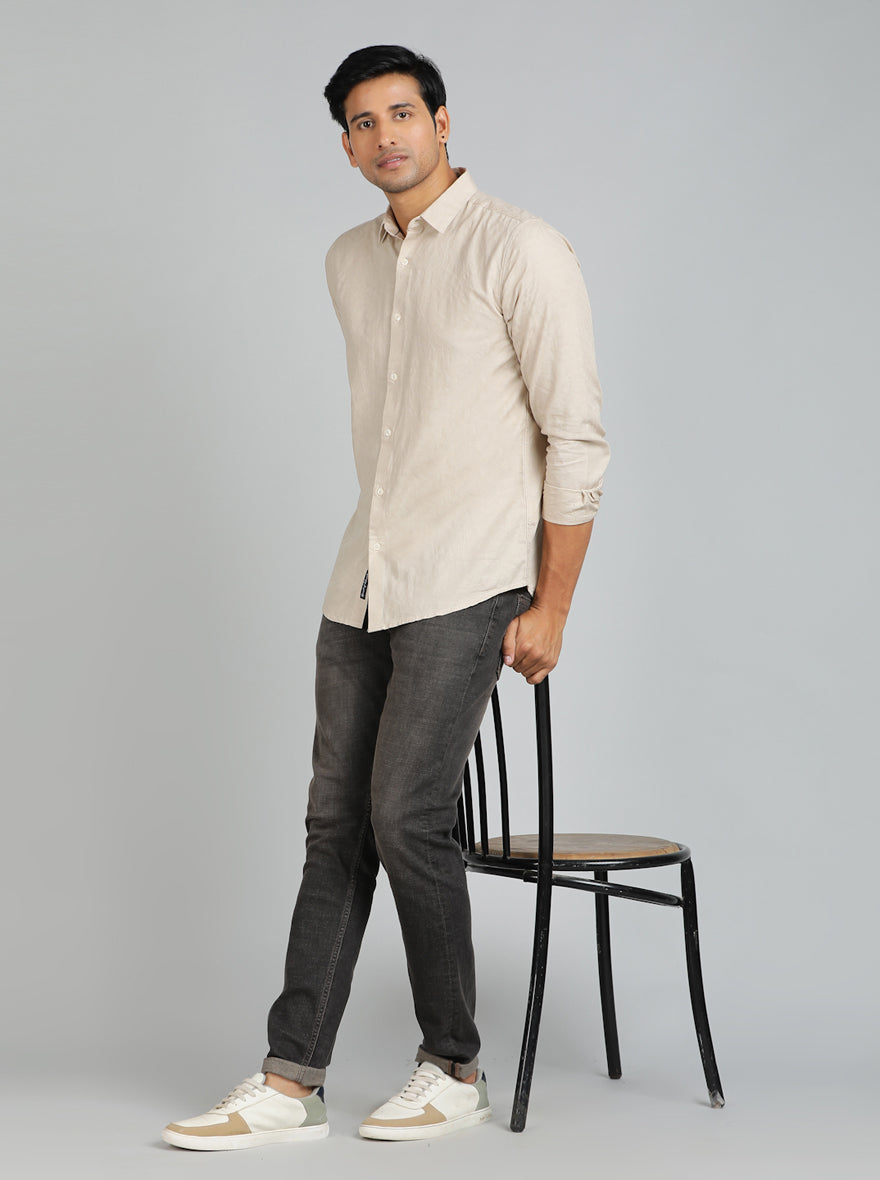 Beige Solid Slim Fit Casual Shirt | pehervi