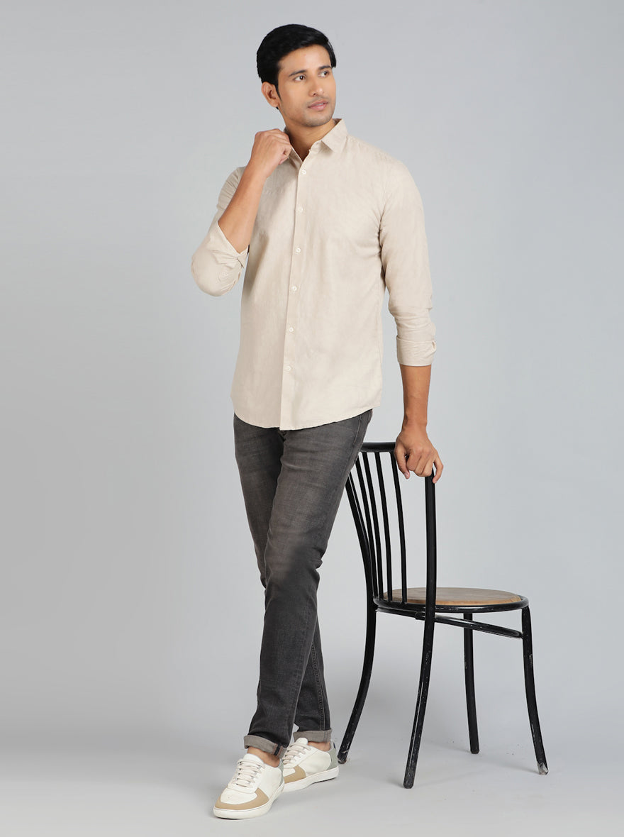 Beige Solid Slim Fit Casual Shirt | pehervi