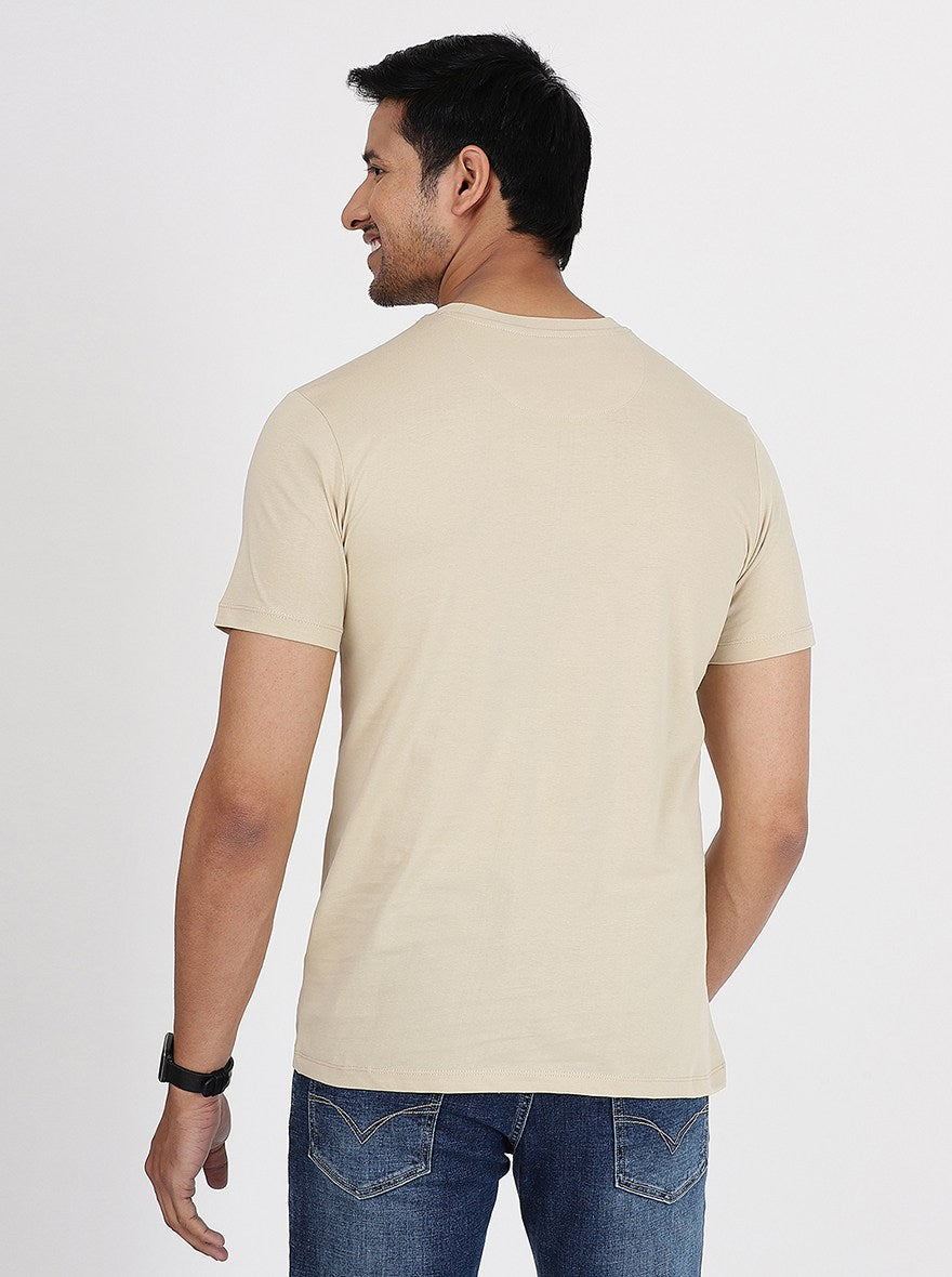 Beige Solid Slim Fit T-Shirt | pehervi