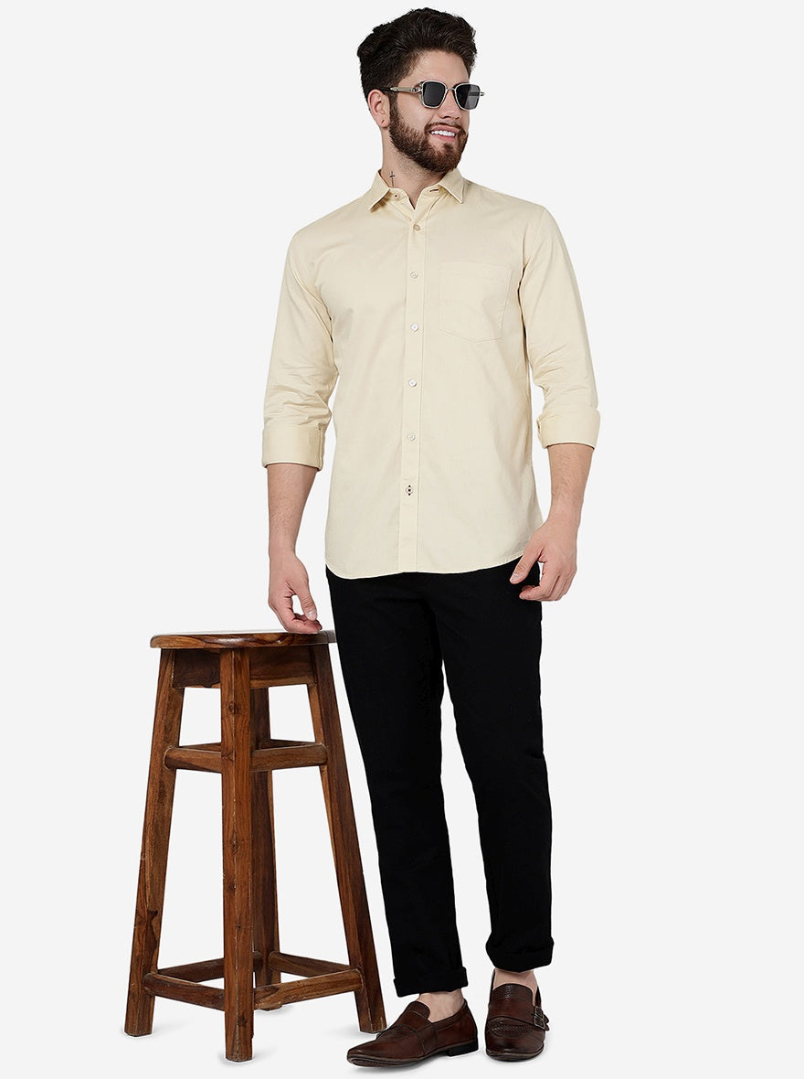 Banana Yellow Solid Slim Fit Semi Casual Shirt | Pehervi